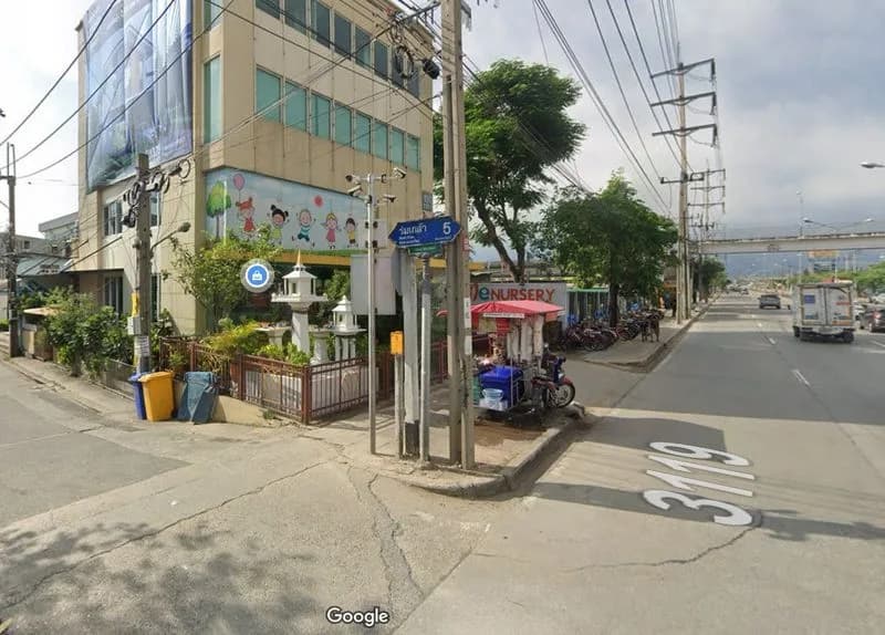 ขายที่ดินถมแล้ว 80 ตรว. ร่มเกล้าซอย 5 ใกล้สนามบินสุวรรณภูมิ