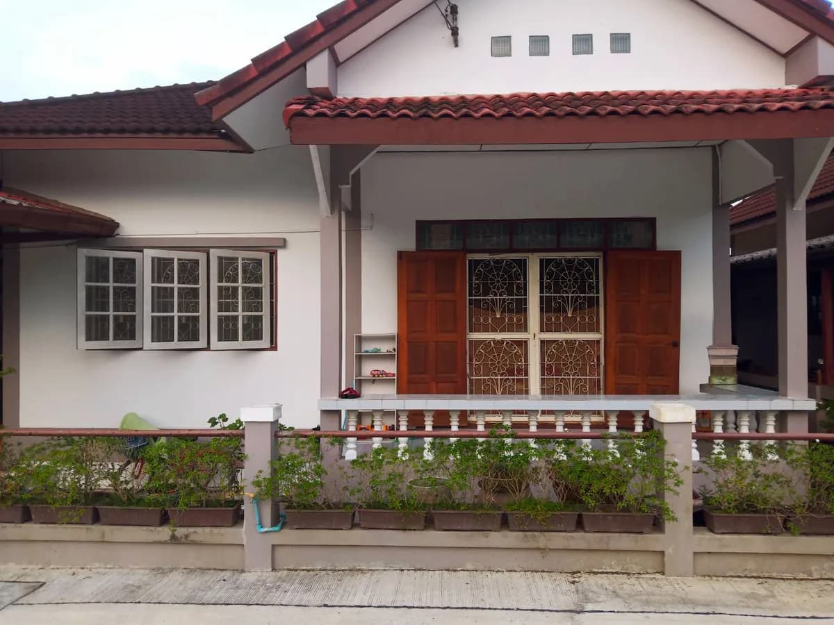 ขายบ้านเดี่ยวชั้นเดียว ต่อเติมใหม่ ซอยประชาร่วมใจ 51 พร้อมอยู่ รูปที่ 3