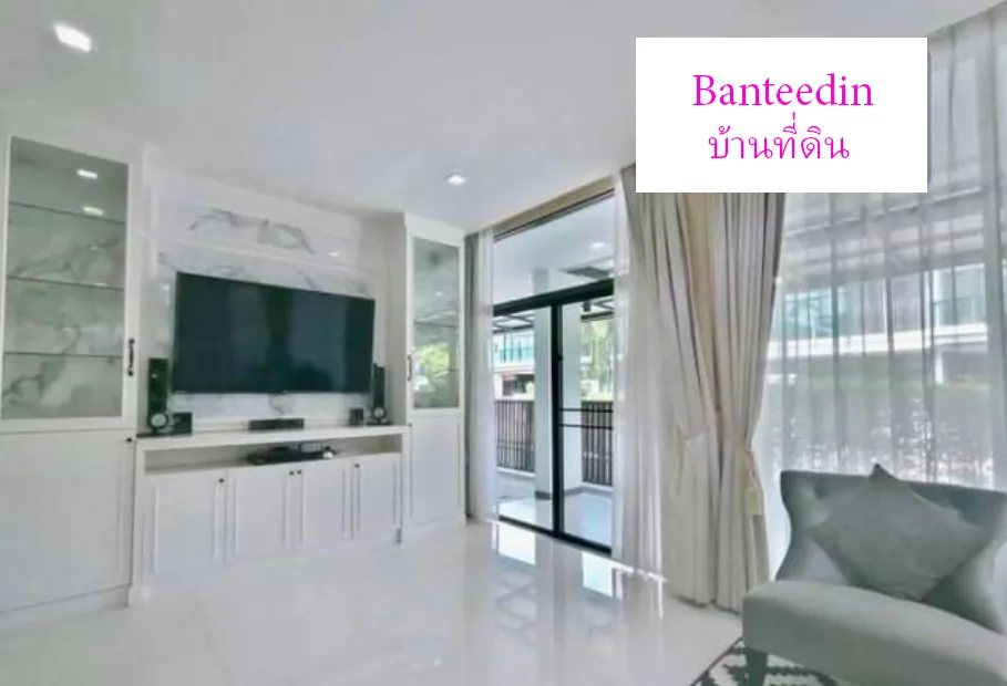 ขายด่วน! บ้านเดี่ยว เศรษฐสิริ ศรีนครินทร์-พระราม 9 ติดถนนหลัก 4 ห้องนอน พร้อมเฟอร์ รูปที่ 2