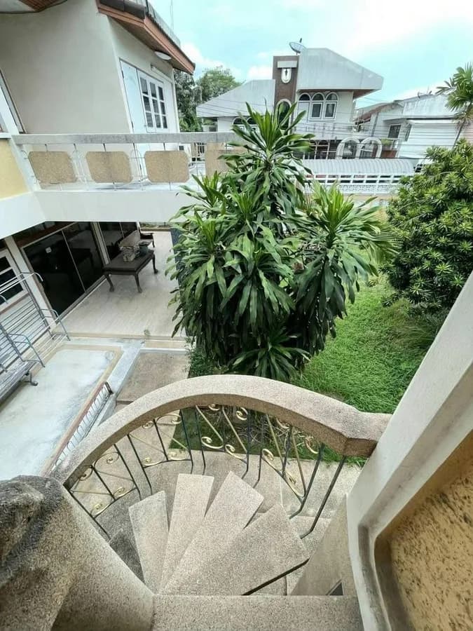 ขายที่ดินพร้อมบ้าน 148 ตร.ว. อินทามระ 1 รูปที่ 2