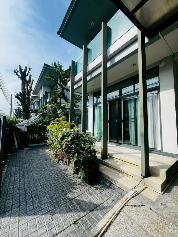 ขายบ้านเดี่ยว 2 ชั้น เศรษฐสิริ ศรีนครินทร์-พระราม 9 ใกล้โรงเรียนนานาชาติไบรท์ตัน ราคาต่ำกว่าตลาด รูปที่ 5